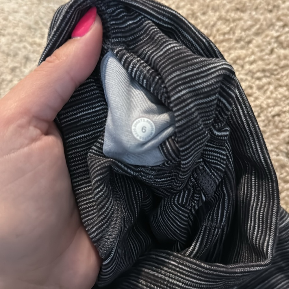 Lululemon Align never worn - Picture 4 of 5